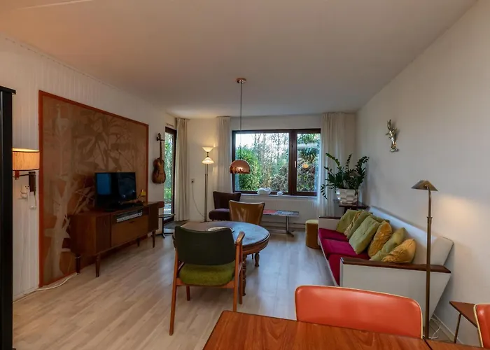 Welcome in - Appartement met zonnige tuin - Kievitenlaan 1 - Veere 'Nescio'